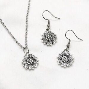 Silver Sunflower Jewelry Set